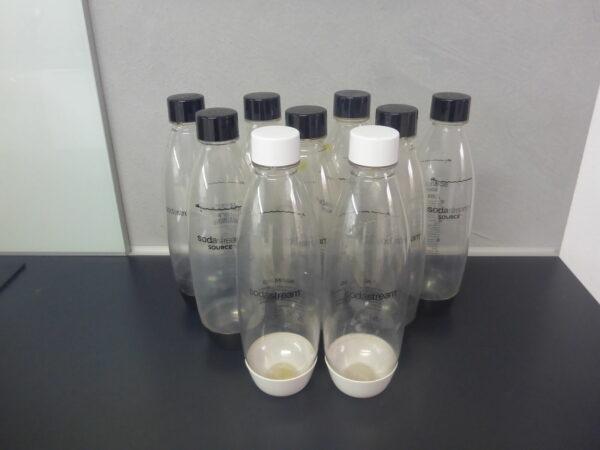 9er SET schwarz weiß SODASTREAM Play Source Power Flaschen SET mit 9 Flaschen | sodawonder