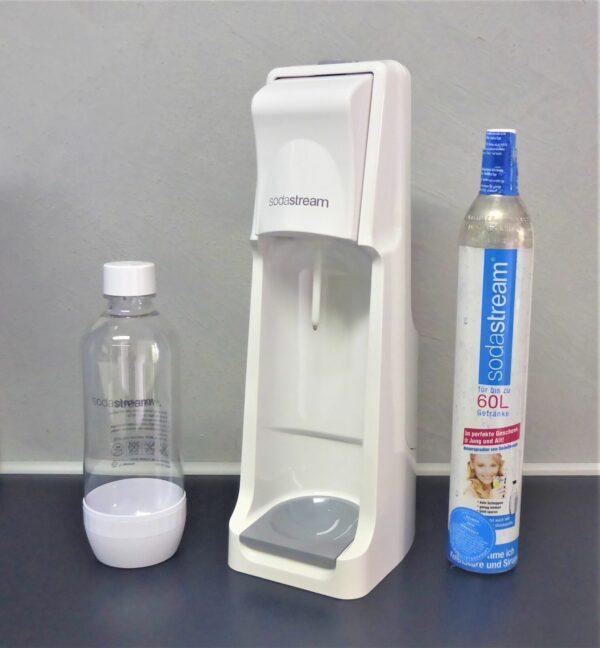 SodaStream COOL weiß Vorteilspack incl. CO2 Zylinder mit PET Flasche NEU OVP | sodawonder