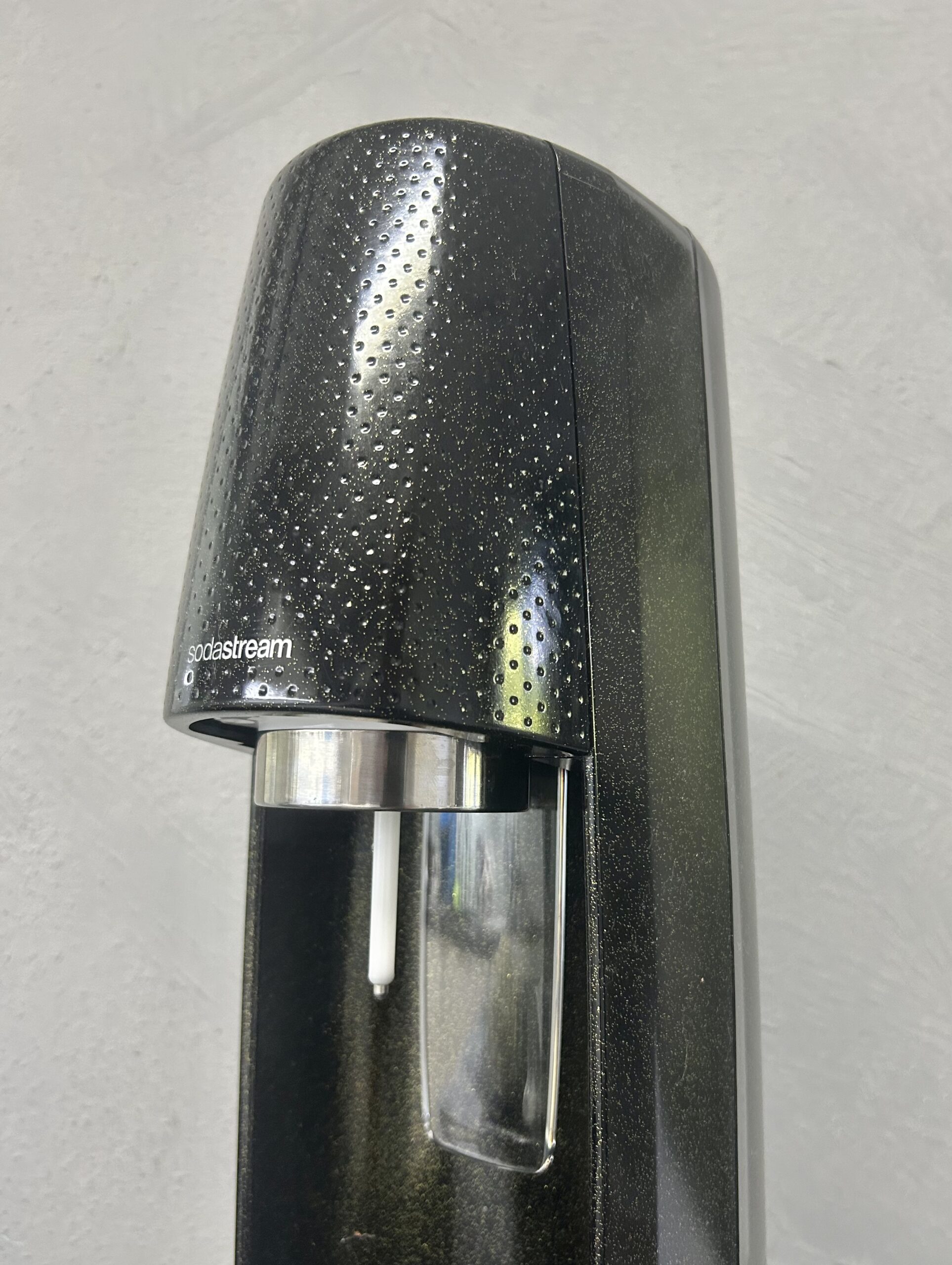 SodaStream EASY schwarz mit GOLD Glitter Trinkwassersprudler LIMITED EDITION – Bild 2