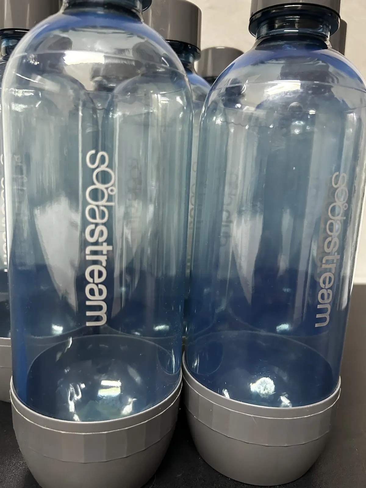 NEU 9x1L SodaStream Sodaclub Trinkflasche grau für Spülmaschine geeignet Wasserflasche – Bild 3