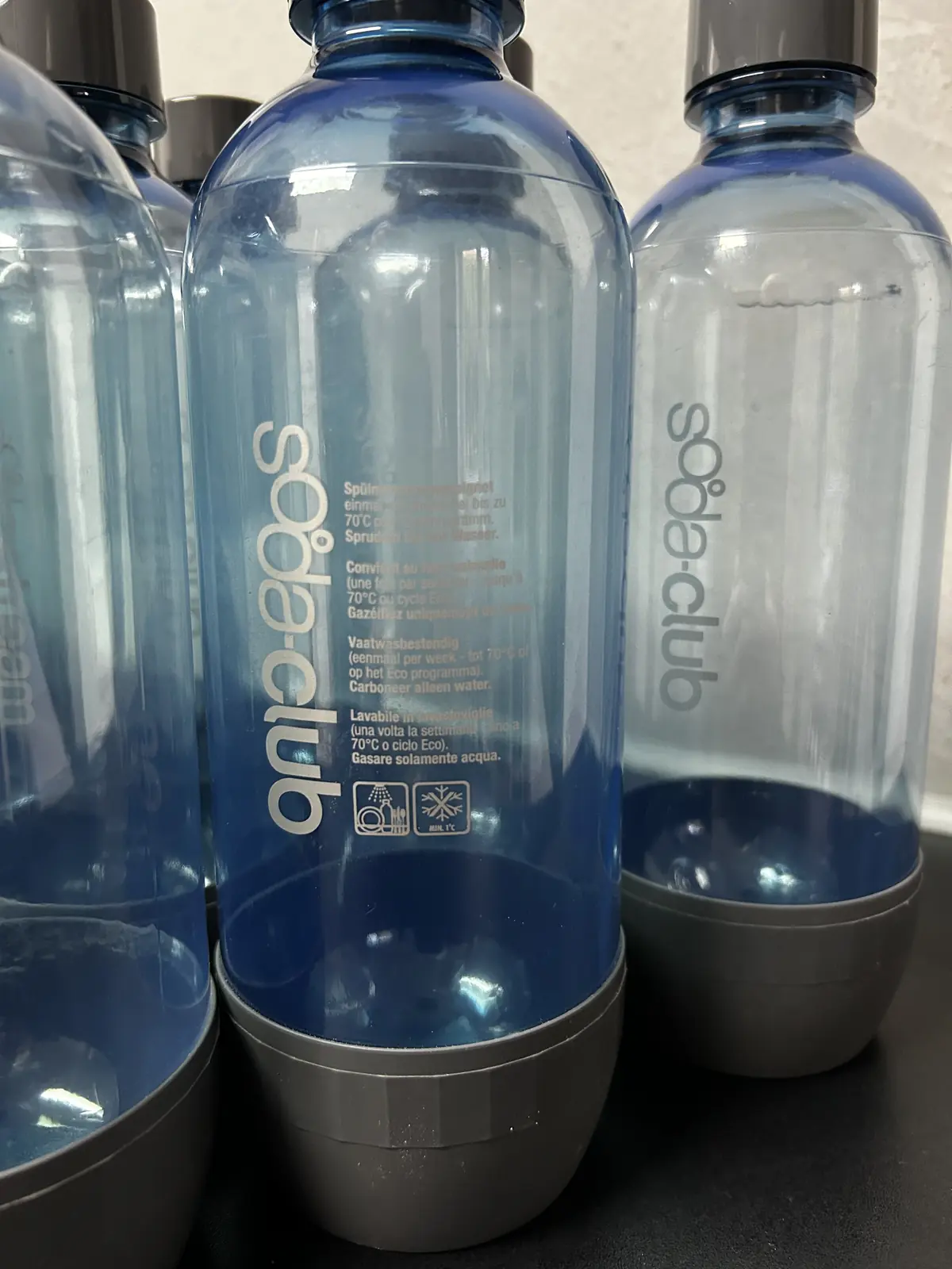NEU 9x1L SodaStream Sodaclub Trinkflasche grau für Spülmaschine geeignet Wasserflasche – Bild 6