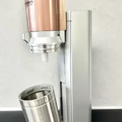 Alternative view of SodaStream Crystal 3.0 silber Roségold Sondermodel EDITION Stahlsilber/Rose Design Wassersprudler Trinkwasser